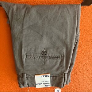 Old‎ Navy Gray Chinos Cotton Blend